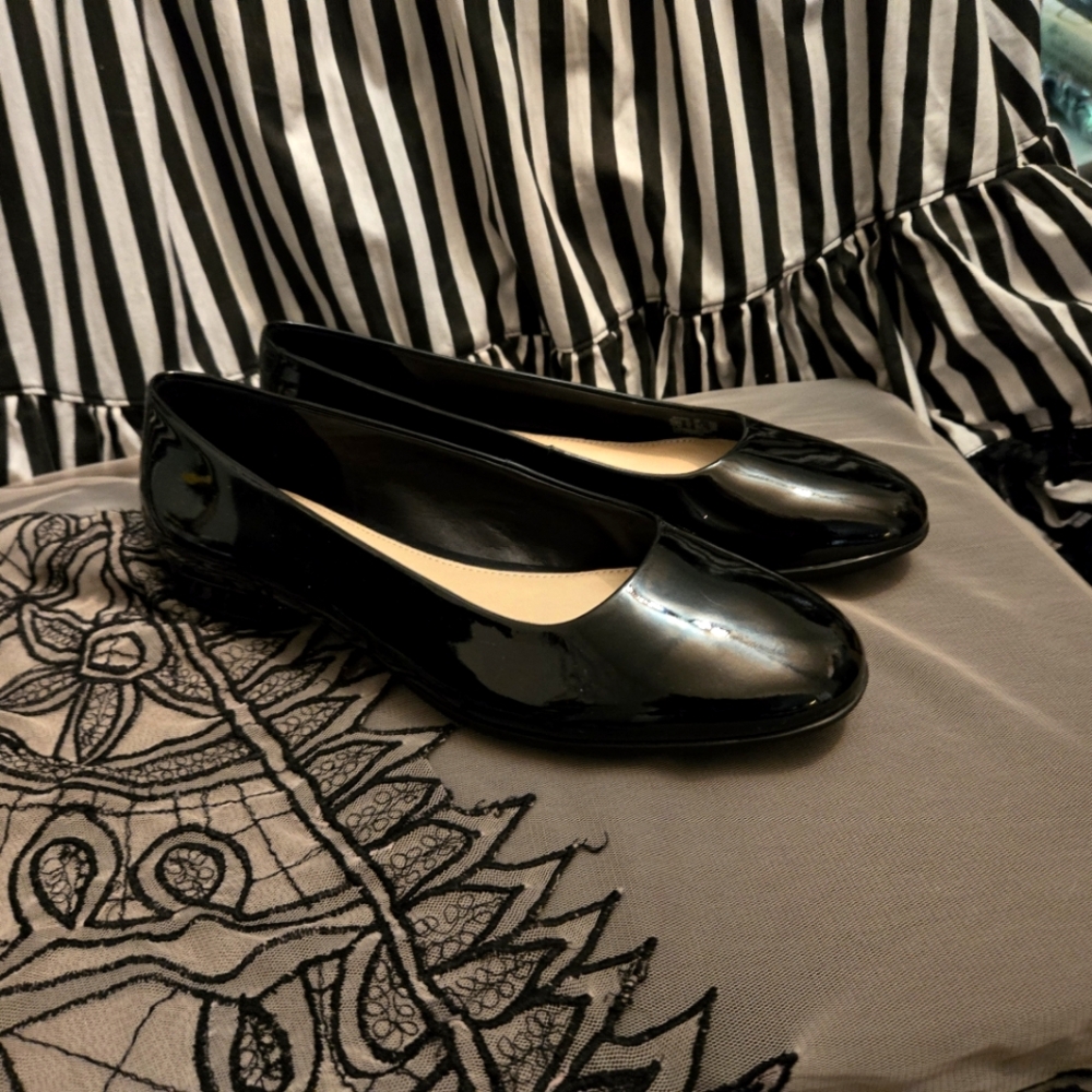 ECCO patent leather ballet flats